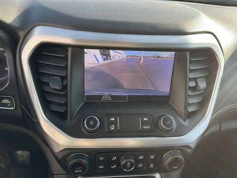 Used 2023 GMC Acadia SLE w/ Driver Convenience Package image 38
