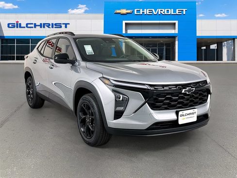 New 2026 Chevrolet Trax LT w/ Midnight Edition FWD image 1