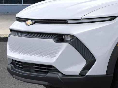 New 2026 Chevrolet Equinox EV LT image 13