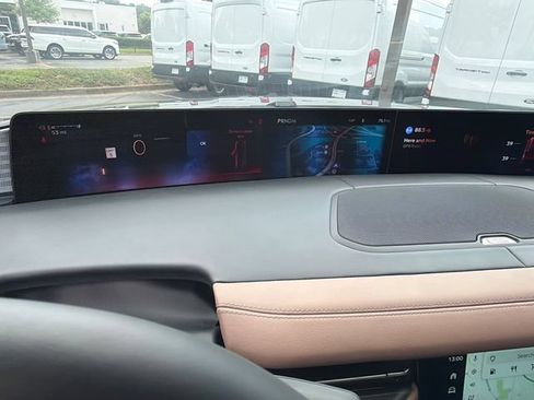 New 2026 Lincoln Navigator L Black Label AWD/4WD image 29