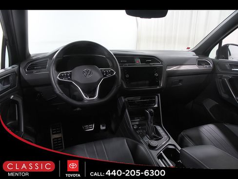 Used 2023 Volkswagen Tiguan SE R-Line AWD/4WD image 6
