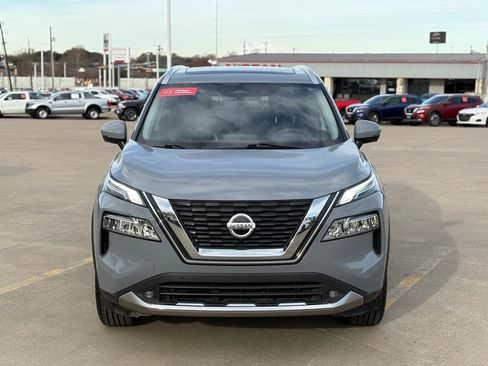 Certified 2021 Nissan Rogue Platinum image 2