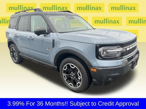 Used 2025 Ford Bronco Sport Outer Banks w/ Outer Banks Tech Package+ image 1
