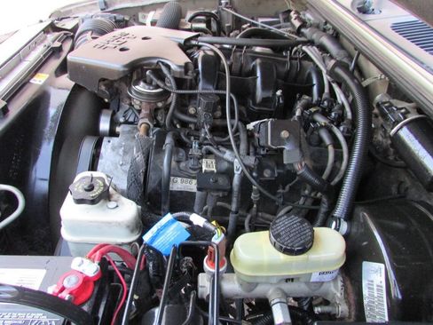 Used 2001 Ford Explorer Sport Trac 2WD image 33