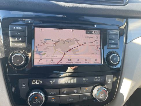 Used 2020 Nissan Rogue Sport SL w/ Premium Package image 26