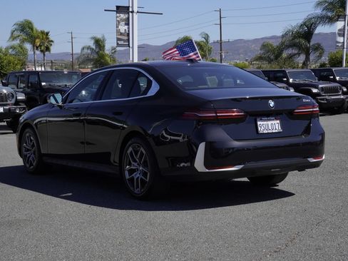 Used 2026 BMW 530i w/ Premium Package RWD image 6