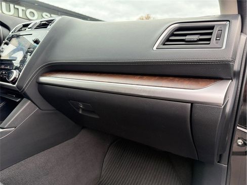 Used 2018 Subaru Outback 2.5i Limited image 37