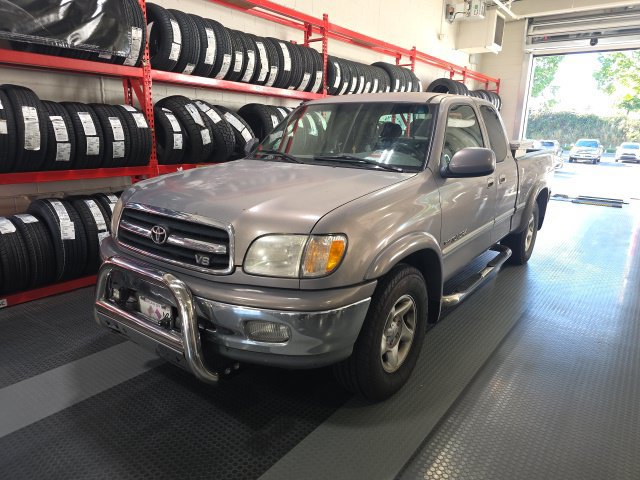Used 2000 Toyota Tundra Limited RWD image 4