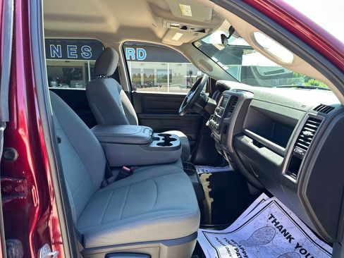 Used 2018 RAM 1500 Express w/ Express Value Package RWD image 37
