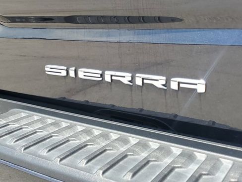 Used 2025 GMC Sierra 1500 Denali Ultimate AWD/4WD image 8