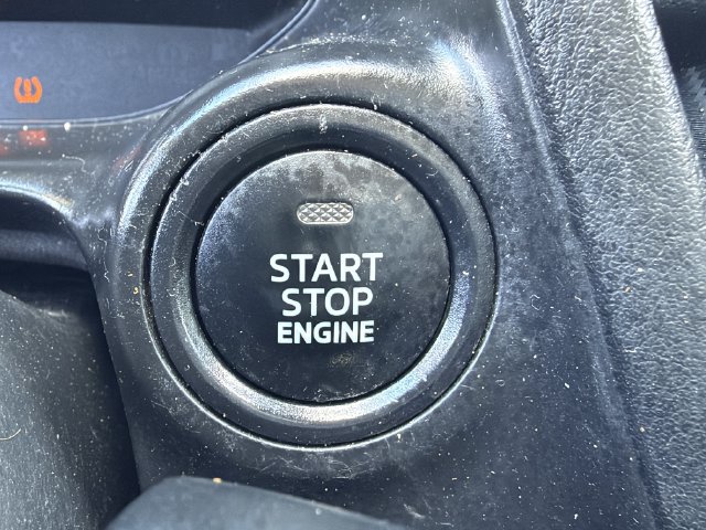 Used 2019 Toyota Yaris LE FWD image 18