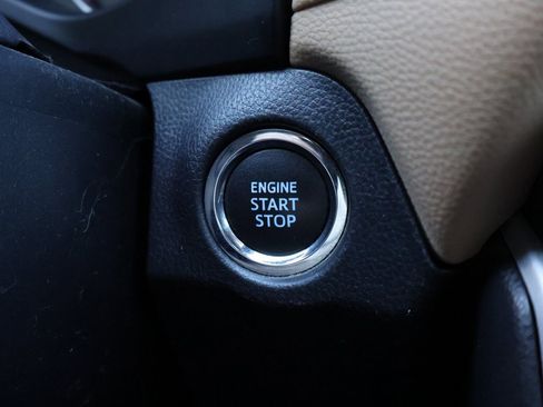 Used 2021 Toyota RAV4 XLE w/ Convenience Package image 34