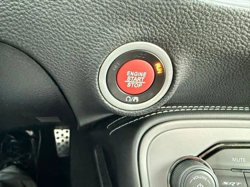 Used 2023 Dodge Challenger SRT Hellcat w/ Driver Convenience Group image 17