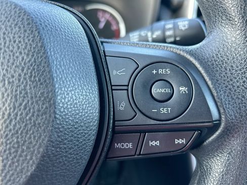 Used 2024 Toyota RAV4 XLE FWD image 17