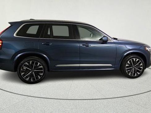 New 2026 Volvo XC90 B6 Plus w/ Protection Package Premier AWD/4WD image 8