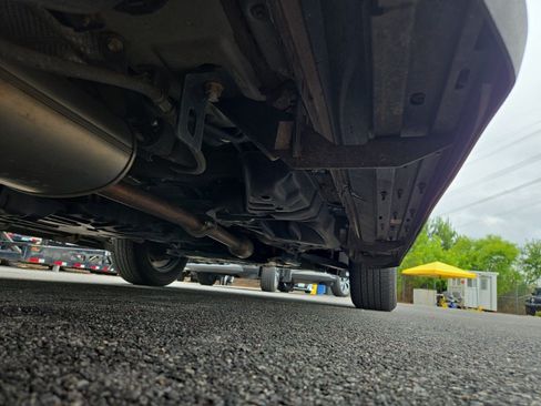 Used 2019 Toyota Highlander LE FWD image 17