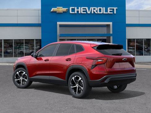 New 2026 Chevrolet Trax RS w/ Sunroof Package FWD image 3