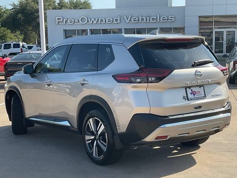 Used 2021 Nissan Rogue Platinum FWD image 6