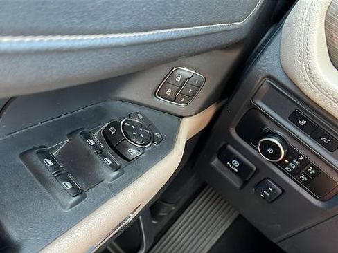 Used 2024 Ford Expedition Max Limited AWD/4WD image 35