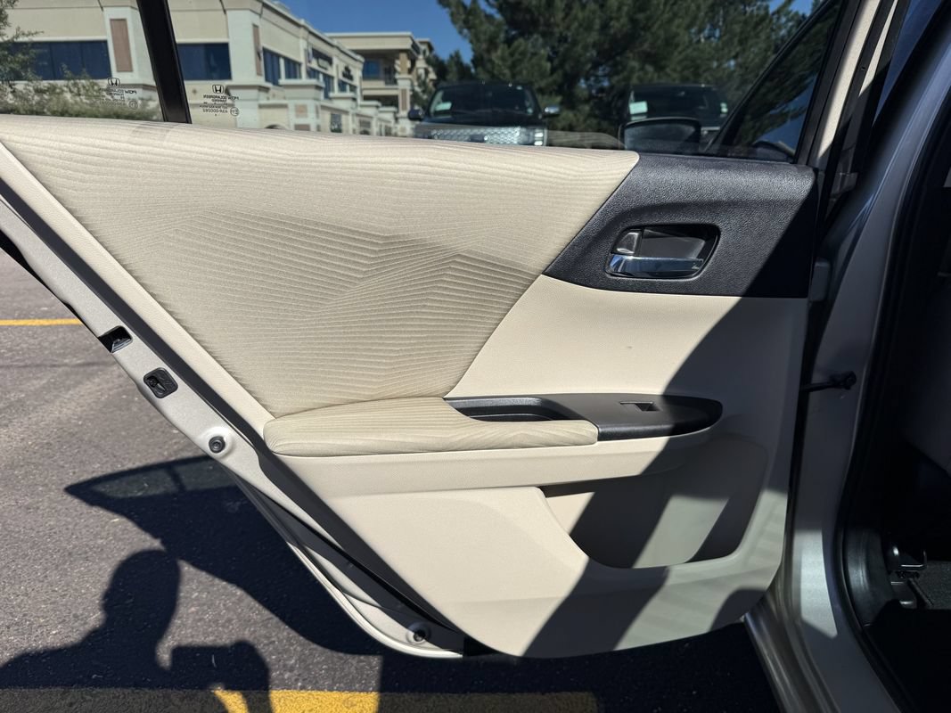 Used 2015 Honda Accord LX image 12