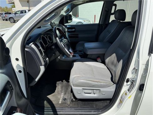 Used 2015 Toyota Sequoia Platinum AWD/4WD image 11