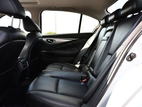 Used 2020 INFINITI Q50 Luxe w/ Essential Package (3.0T Luxe) AWD/4WD image 21