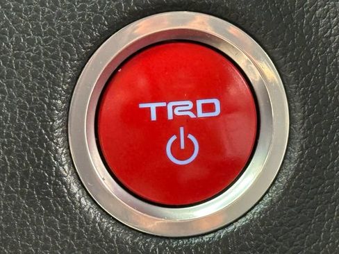 Certified 2024 Toyota Tundra Limited w/ TRD Off-Road Package AWD/4WD image 22