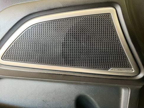 Used 2023 Kia Telluride LX image 34