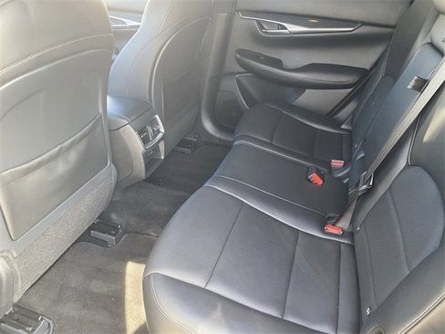 Used 2024 INFINITI QX50 Sport image 17