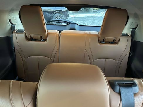 Used 2024 INFINITI QX60 Sensory w/ Vision Package image 11