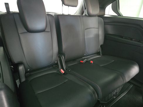 Certified 2024 Honda Odyssey Sport image 12