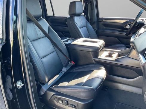 Certified 2024 Chevrolet Suburban RST AWD/4WD image 7