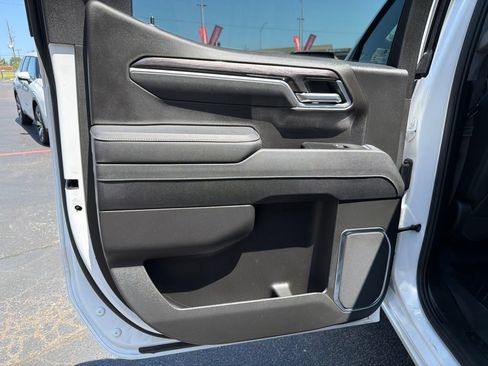 Used 2025 Chevrolet Silverado 1500 LTZ w/ LTZ Premium Package AWD/4WD image 34