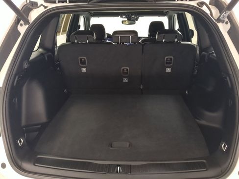 Certified 2024 Jeep Grand Cherokee Altitude image 20