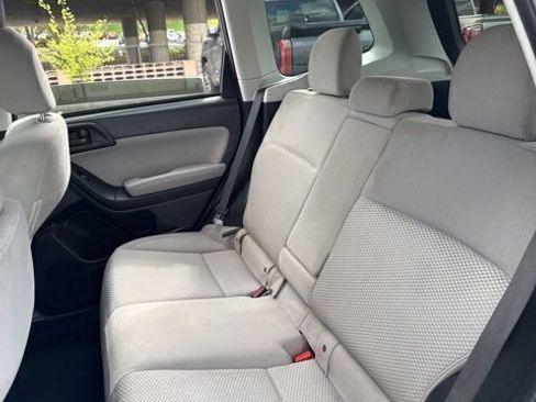 Used 2017 Subaru Forester 2.5i Premium w/ All-Weather Package AWD/4WD image 13