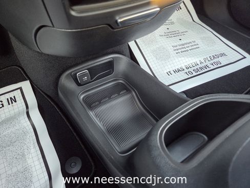 New 2026 Chrysler Voyager LX image 25