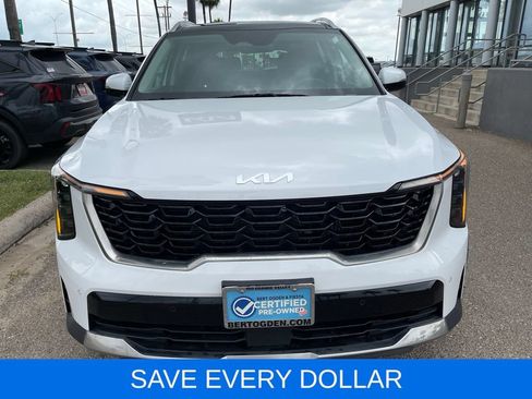 Used 2024 Kia Sorento EX w/ Panoramic Sunroof Package FWD image 2
