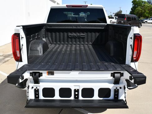 New 2026 GMC Sierra 1500 AT4 AWD/4WD image 9