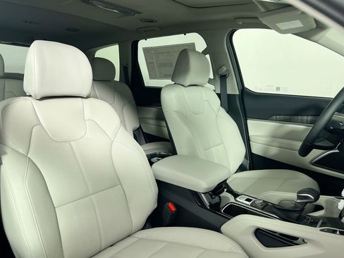 New 2025 Kia Telluride EX w/ EX Captain's Chair Package image 33