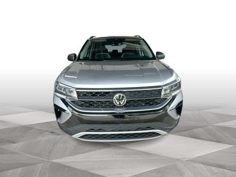 Used 2024 Volkswagen Taos S FWD image 3