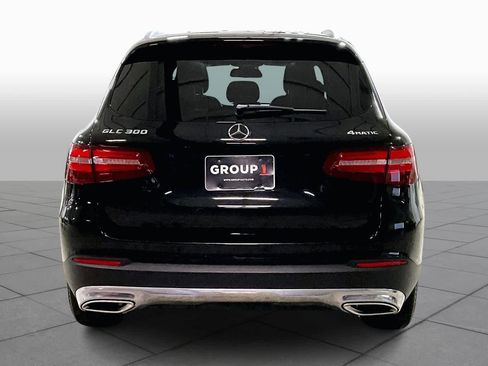 Used 2018 Mercedes-Benz GLC 300 4MATIC image 4