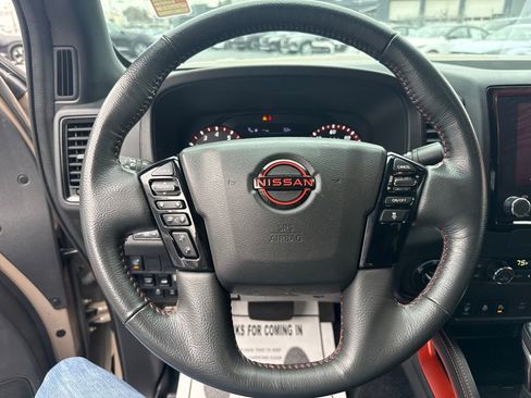 Used 2024 Nissan Frontier PRO-4X w/ Pro Premium Package image 15