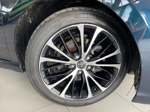 Used 2020 Toyota Camry SE image 9