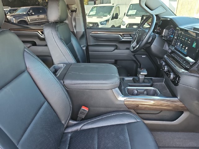 Used 2024 Chevrolet Silverado 1500 RST w/ All Star Edition Plus AWD/4WD image 10