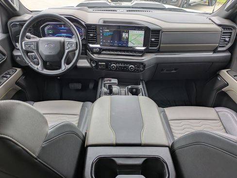 Used 2024 Chevrolet Silverado 1500 ZR2 w/ Technology Package AWD/4WD image 15