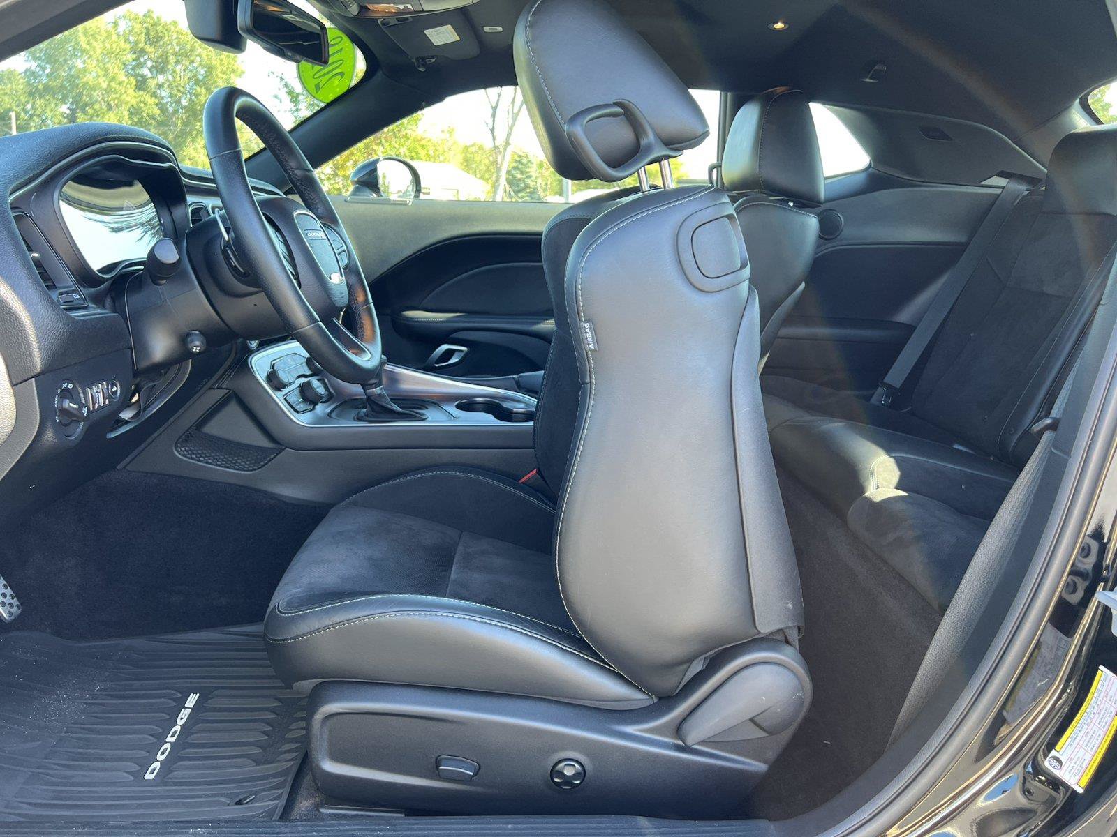Used 2018 Dodge Challenger R/T Plus RWD image 4