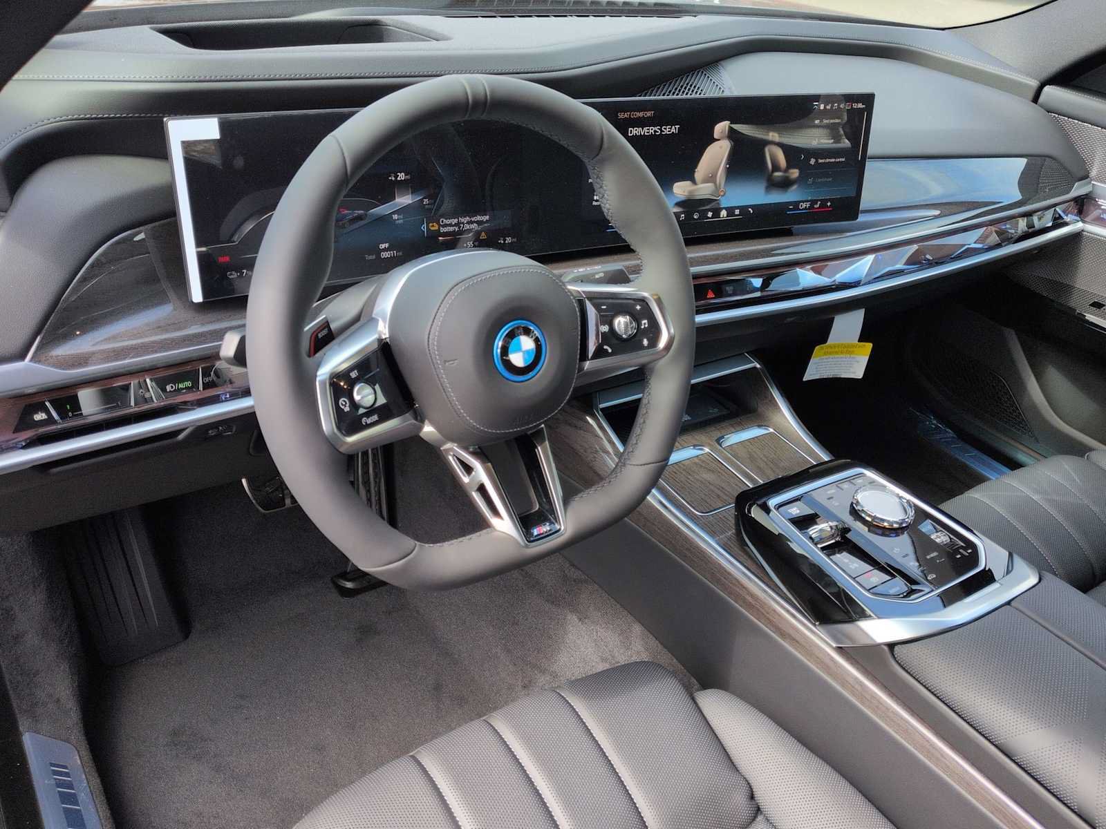 Used 2026 BMW i7 xDrive60 w/ Executive Package AWD/4WD image 10