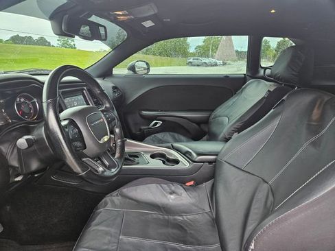 Used 2022 Dodge Challenger GT RWD image 9