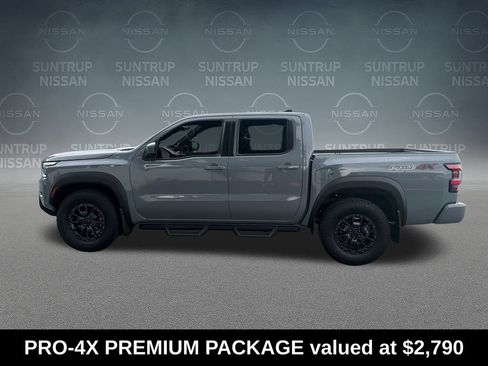 Used 2023 Nissan Frontier PRO-4X w/ Pro-4X Premium Package AWD/4WD image 2