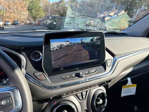 New 2026 Chevrolet Blazer LT image 27